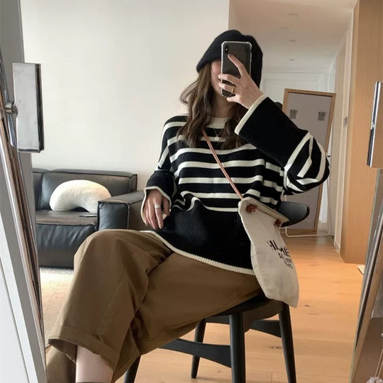 Damen gemütlicher Strickpullover mit Streifen Heidi-Mode