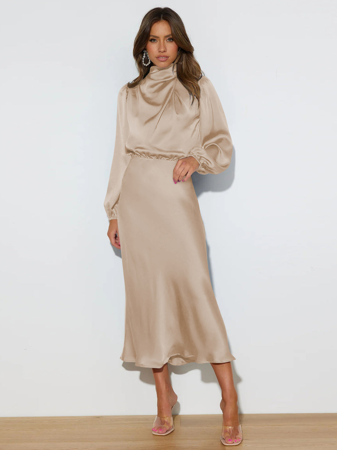 Damen Satin-Maxikleid mit hohem Kragen und Raffungen Heidi-Mode