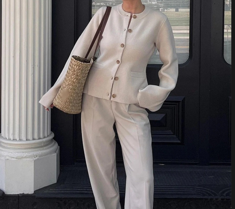 Damen Elegante Strickjacke mit weitem Schnitt und Knopfdetails Heidi-Mode