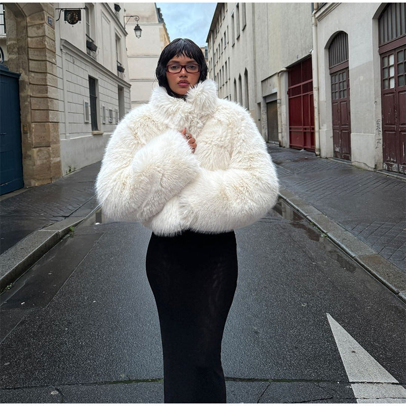 Damen Flauschige Kurzjacke mit voluminösen Ärmeln Heidi-Mode