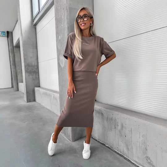 Damen Modisches Strickensemble mit lässigem Oberteil und weitem Rock Heidi-Mode