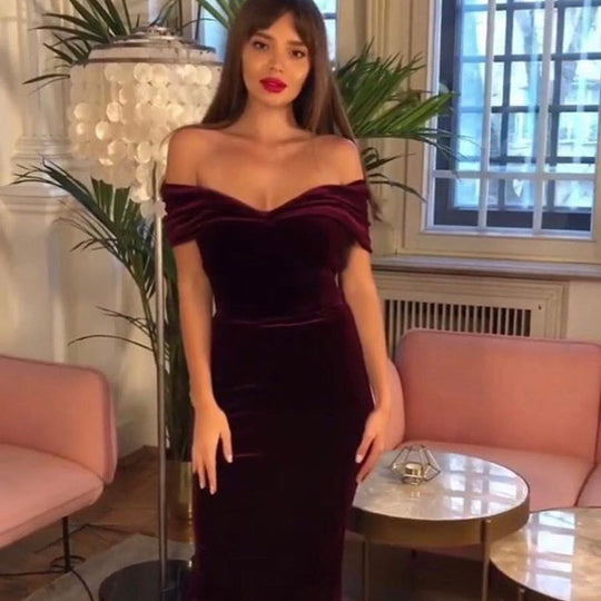 Damen figurbetontes Samtkleid mit schulterfreier Gestaltung und elegantem Sitz Heidi-Mode
