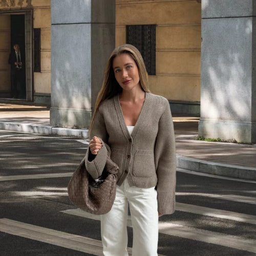 Damen Strickjacke mit eleganten Details und lässigem Schnitt Heidi-Mode