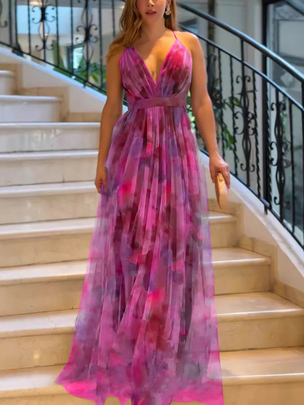 Damen Maxi-Kleid mit tiefem V-Ausschnitt und schwingendem Rock Heidi-Mode