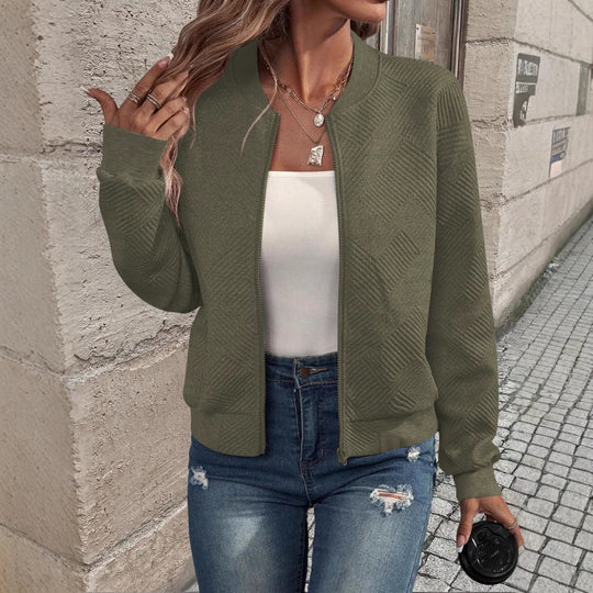 Damen stylische Sweatjacke mit strukturiertem Muster und hohem Kragen Heidi-Mode