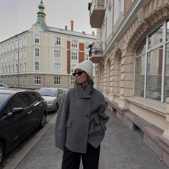 Damen Oversized Winterjacke mit hohem Kragen und Knopfverschluss Heidi-Mode