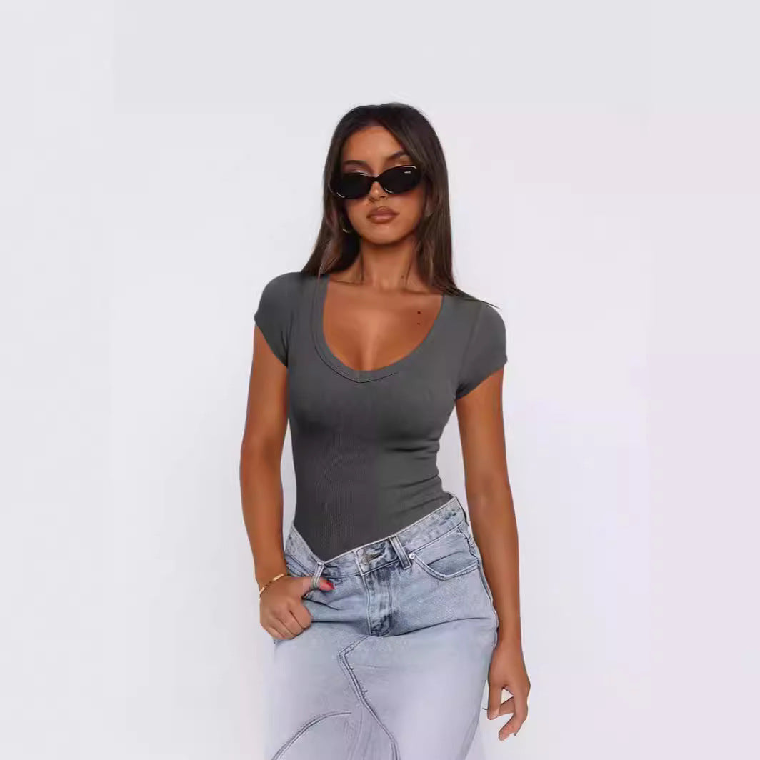 Damen Body mit tiefem V-Ausschnitt und figurbetonter Passform Heidi-Mode