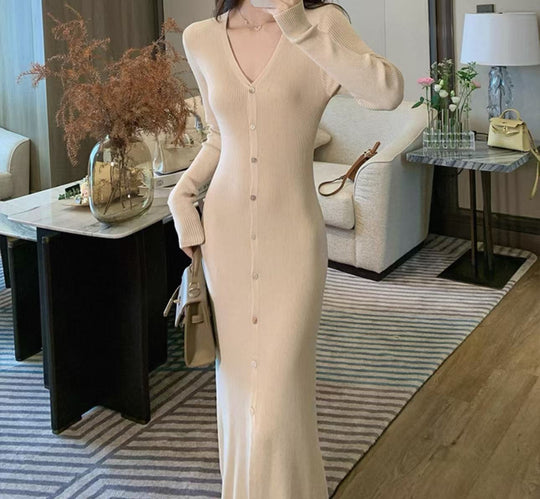 Damen Elegantes Maxikleid mit Knopfdetails und V-Ausschnitt Heidi-Mode