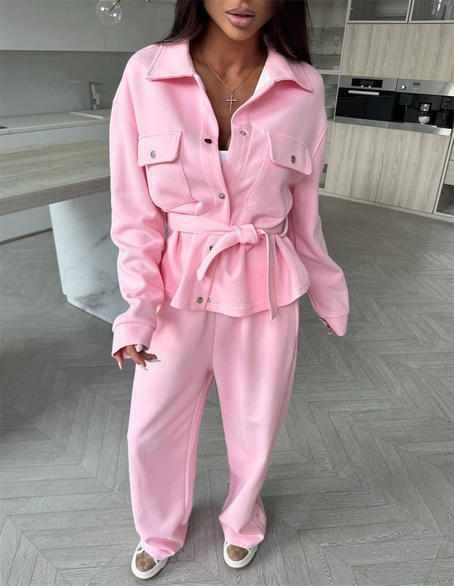Damen elegantes Loungewear-Set mit Gürteldesign und praktisch knöpfbaren Taschen Heidi-Mode