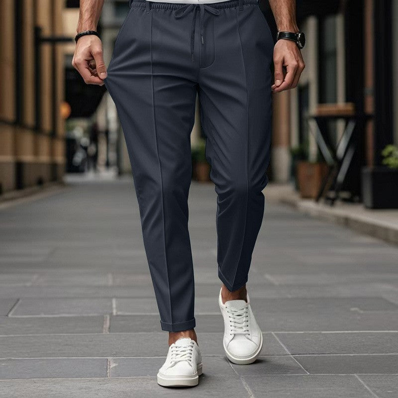 Herren modische Slim-Fit Jogginghose mit elastischem Bund und praktischen Seitentaschen Heidi-Mode