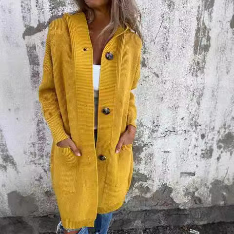 Damen Lange Strickjacke mit hochwertiger Rippstruktur und eleganten Knöpfen Heidi-Mode