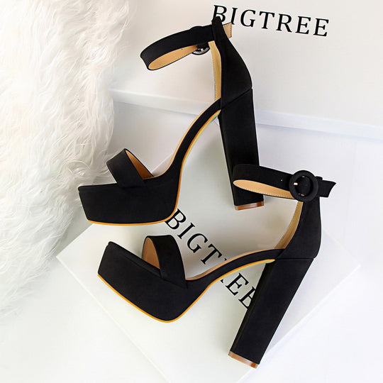 Damen Hochhackige Plateau-Sandalen mit verstellbarem Knöchelriemen und robustem Blockabsatz Heidi-Mode