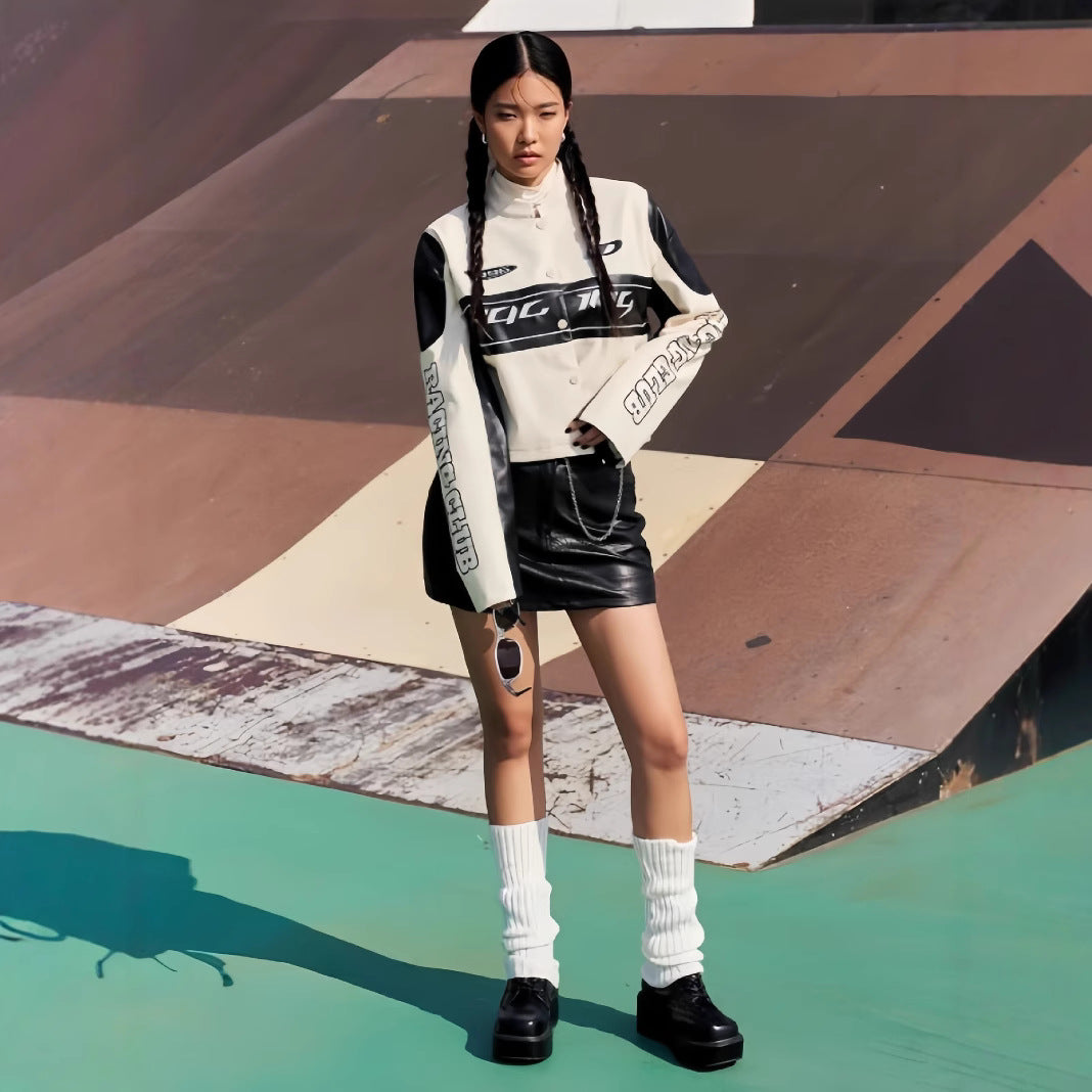 Damen cropped Bikerjacke mit einzigartigen Grafikdetails Heidi-Mode