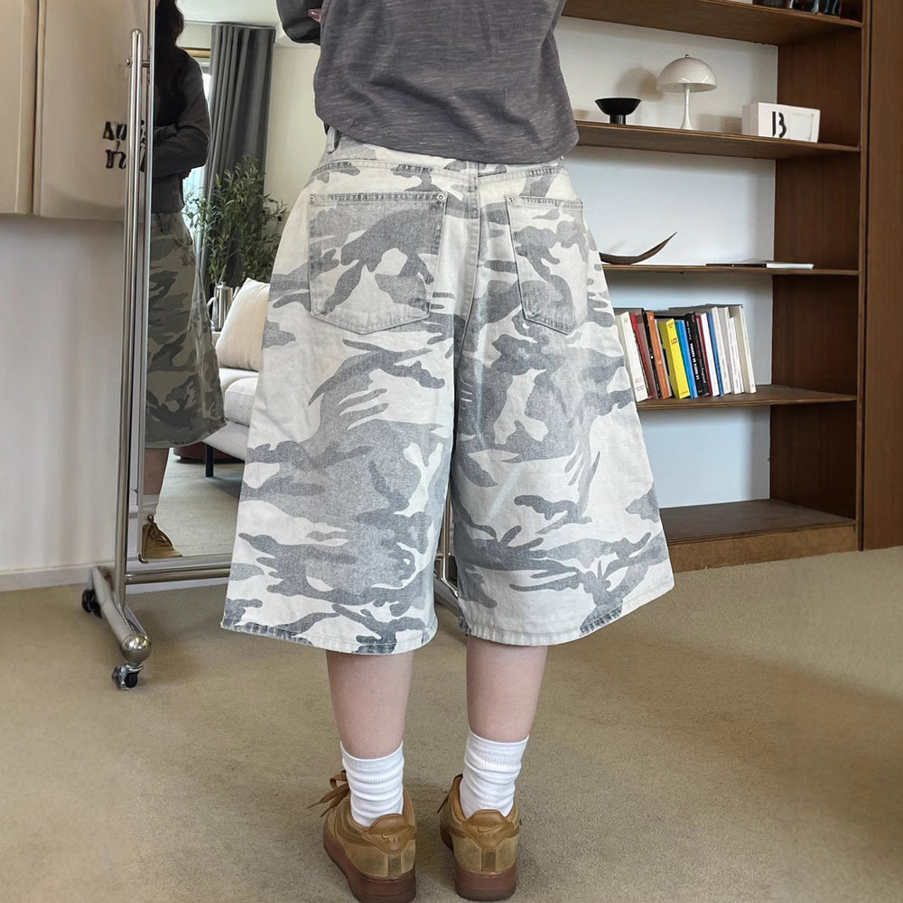 Damen Cargoshorts mit weitem Schnitt und modischem Camouflage-Muster Heidi-Mode