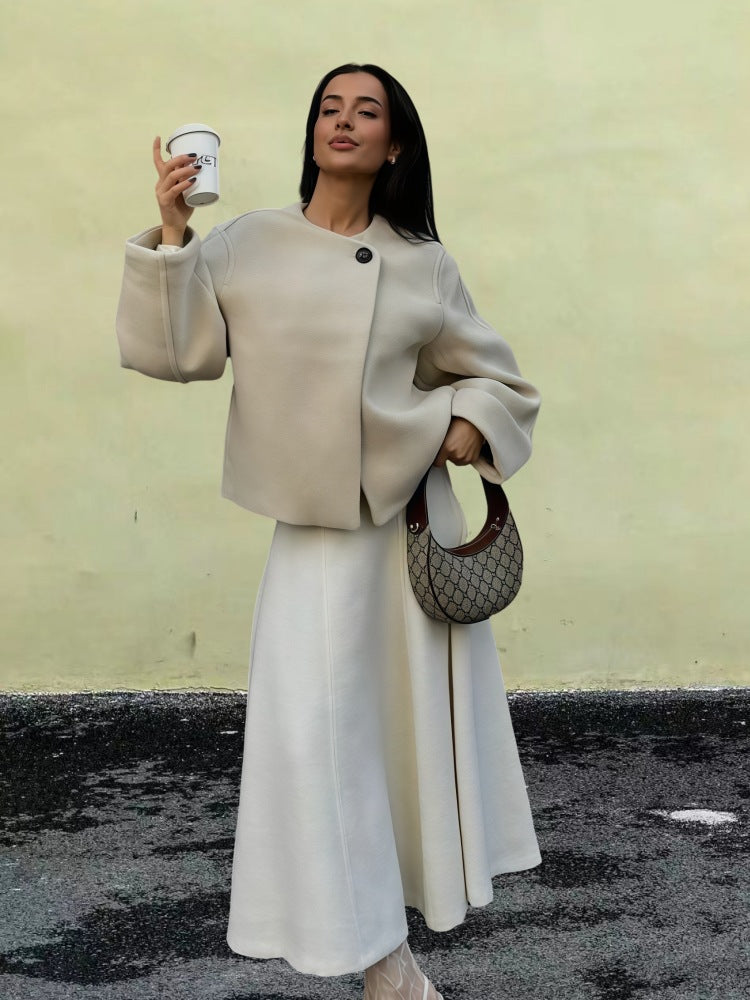 Damen Wickeljacke mit weiten Ärmeln und dekorativem Knopf Heidi-Mode