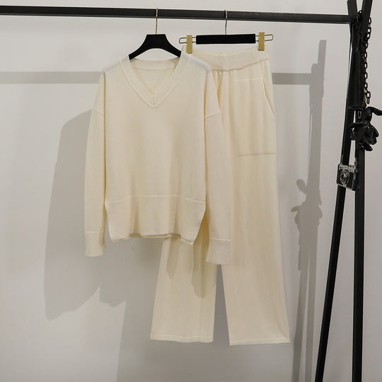 Damen lässiges Strick-Loungewear-Set mit tiefem V-Ausschnitt und praktischen Taschen Heidi-Mode