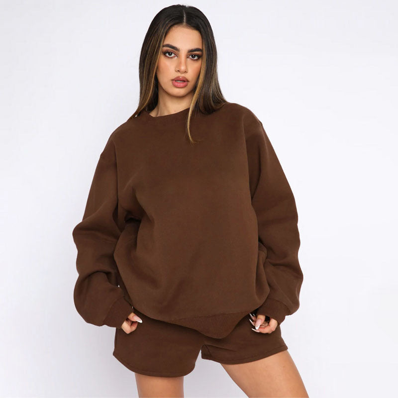 Damen Kuscheliger Sweatshirt und kurze Hose Set Heidi-Mode