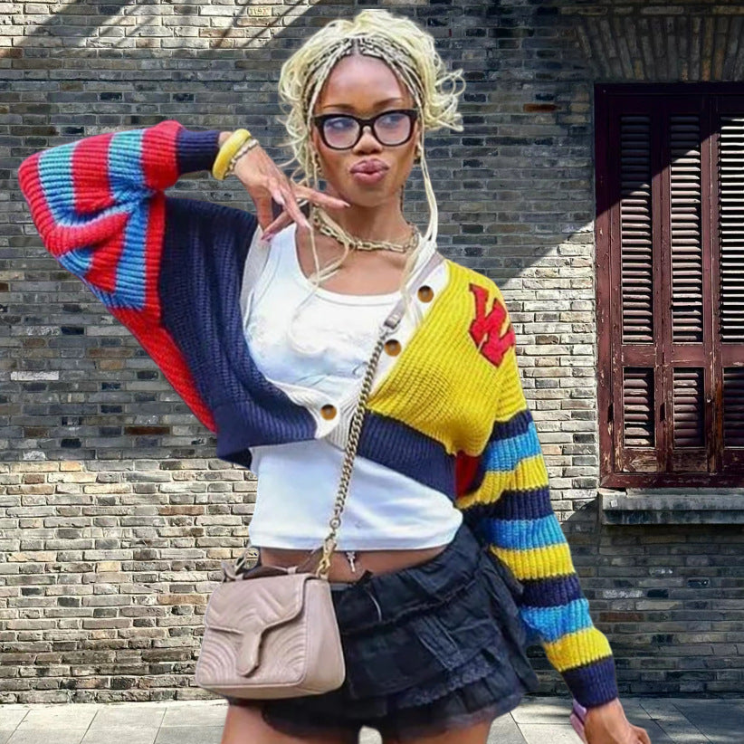 Damen Gemusterter Strickjacke mit Knopfdetails und weiten Ärmeln Heidi-Mode
