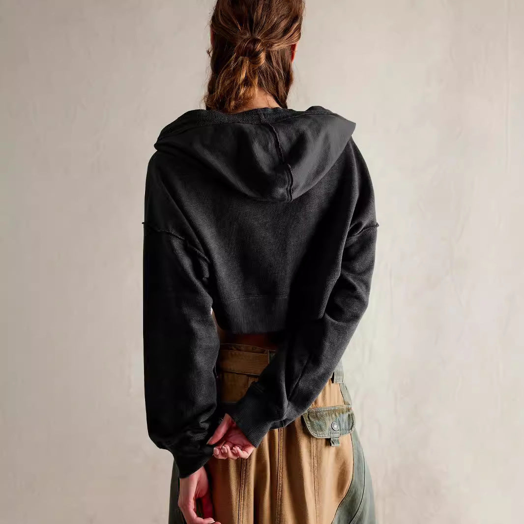 Damen cropped Sweatshirt mit lässigem Schnitt und Kängurutasche Heidi-Mode