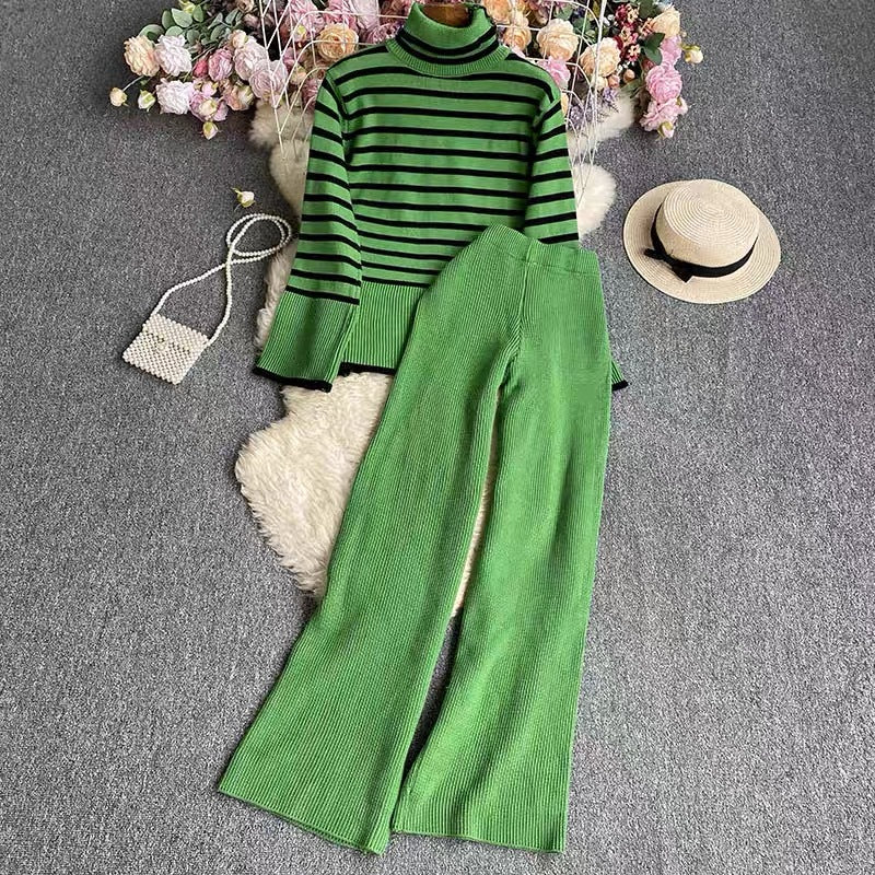 Damen elegantes gestreiftes Strickensemble mit hohem Kragen und weitem Bein Heidi-Mode