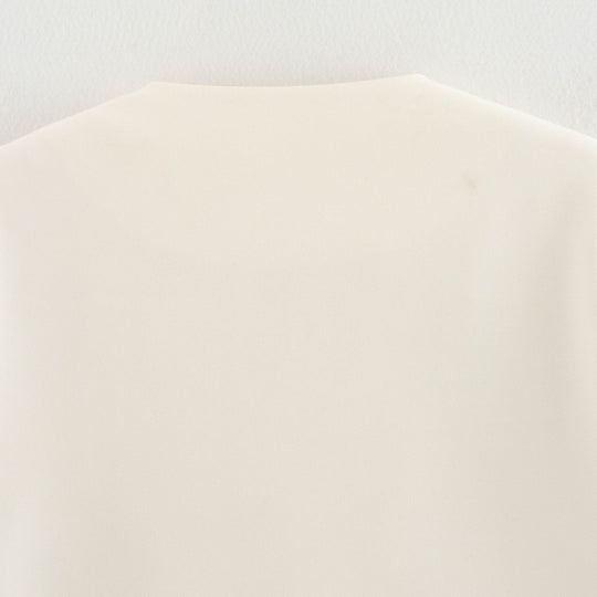 Damen elegante Bouclejacke mit zeitgemäßem Schnitt und integrierten Taschen Heidi-Mode