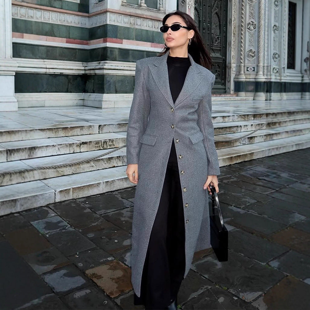 Damen eleganter Wollmantel mit strukturiertem Design und praktischen Taschen Heidi-Mode