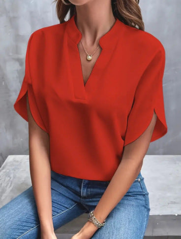 Damen elegantes Oberteil mit modernen Seitenschlitzen und V-Ausschnitt Heidi-Mode