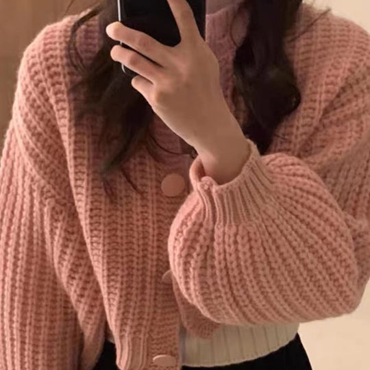 Damen Grobstrickcardigan mit voluminösen Ärmeln und großen Knöpfen Heidi-Mode