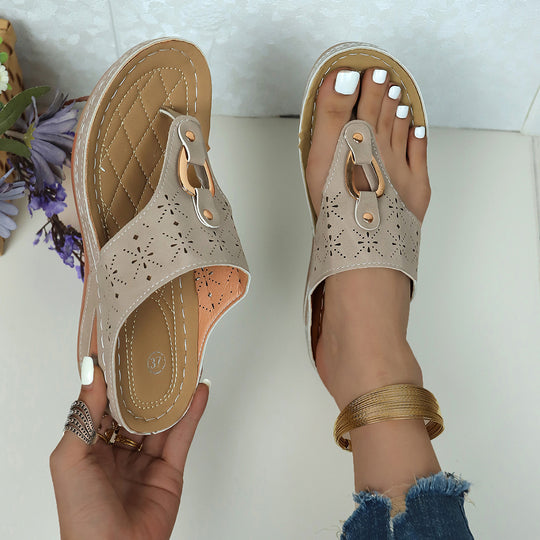 Damen Pantoletten mit dekorativem Lochdesign und komfortablem Fußbett Heidi-Mode