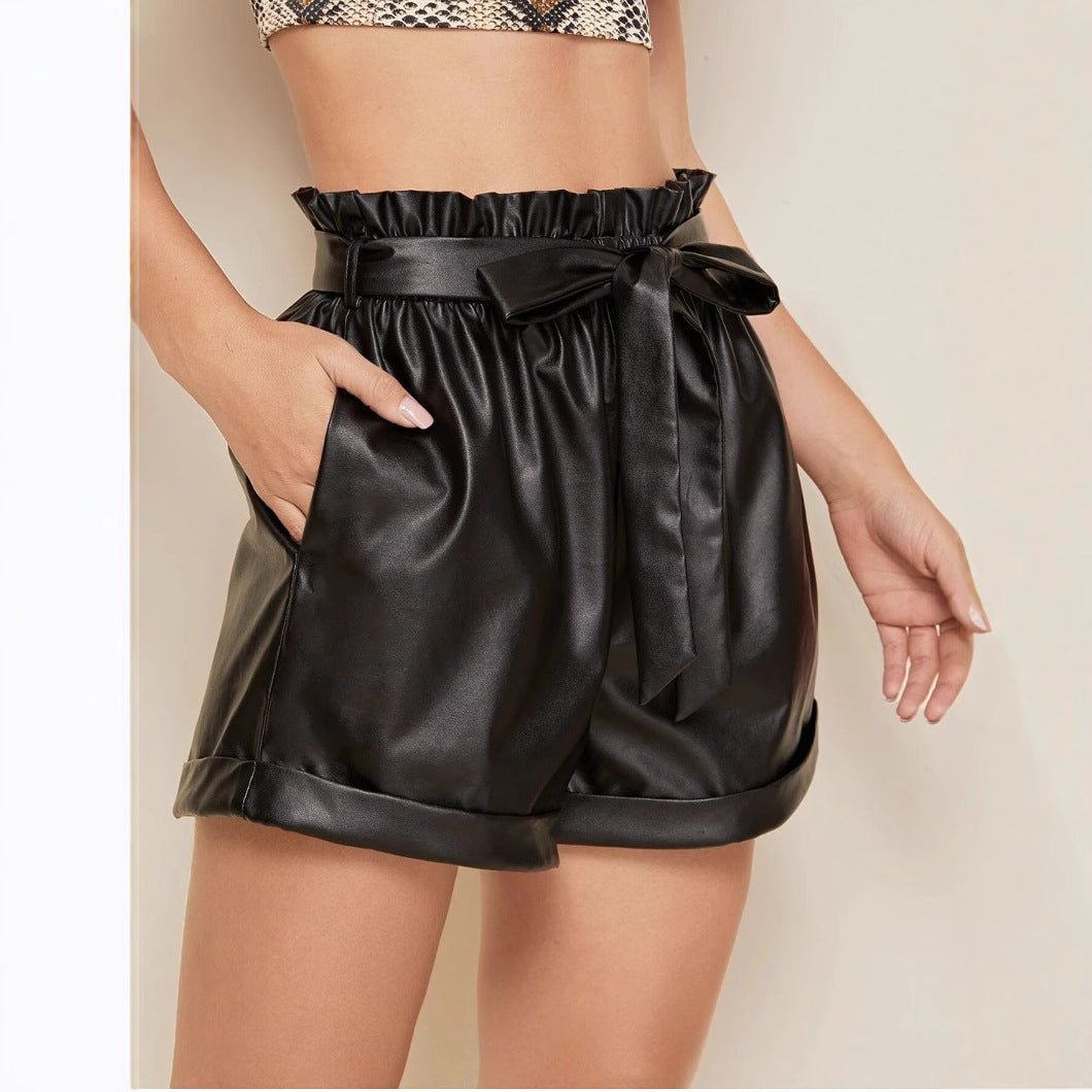 Damen moderne Kunstleder-Shorts mit elastischem Bund Heidi-Mode
