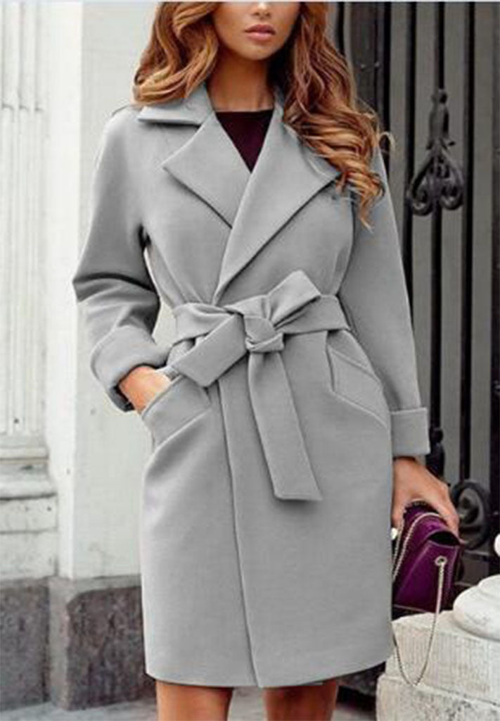 Damen eleganter Trenchcoat mit Taillengürtel und praktischen Taschen Heidi-Mode