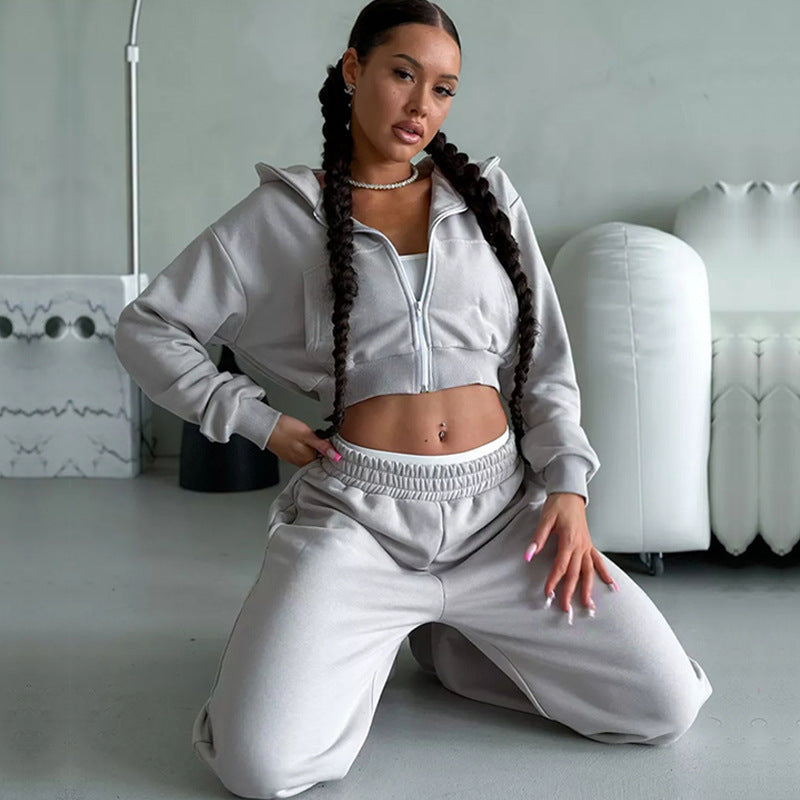 Damen moderner Cropped Hoodie und weite Jogginghose Set Heidi-Mode
