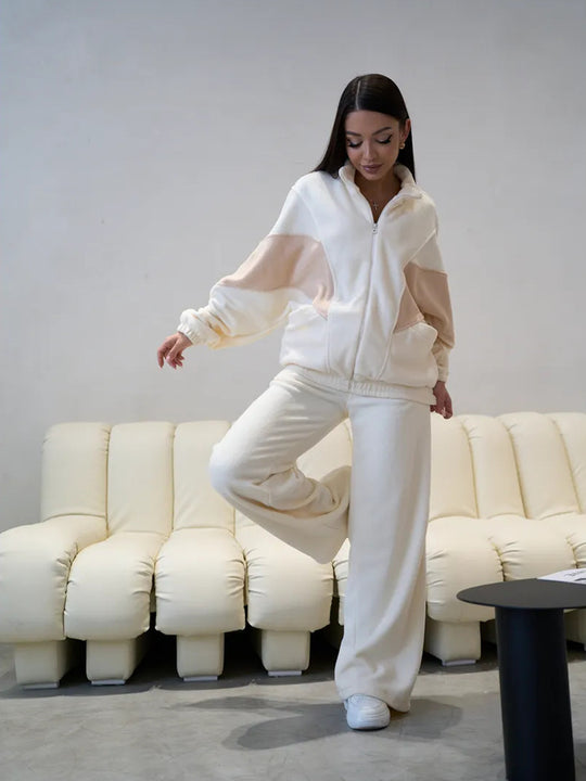 Damen sportliches Fleece-Loungewear-Set mit Kapuze und weiten Hosen Heidi-Mode