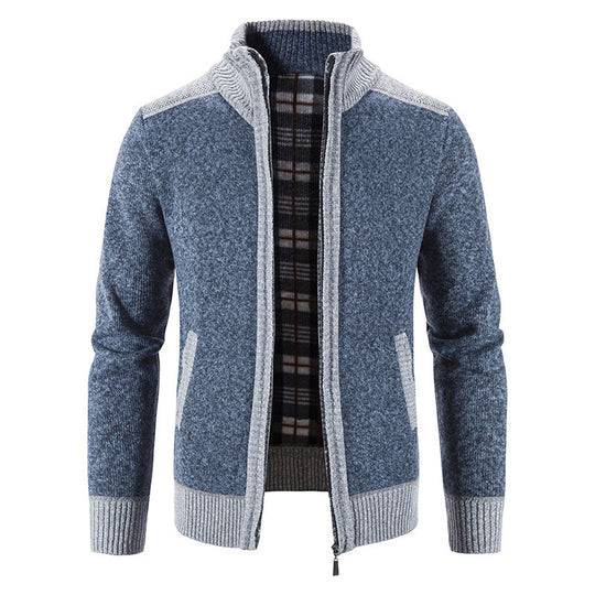 Herren Strickjacke mit modernem Stehkragen und strukturiertem Design Heidi-Mode