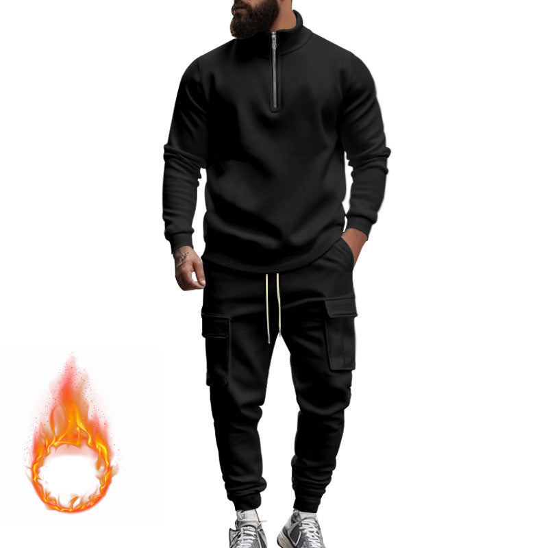 Herren sportlicher Sweatanzug mit höherem Kragen und praktischen Taschen Heidi-Mode