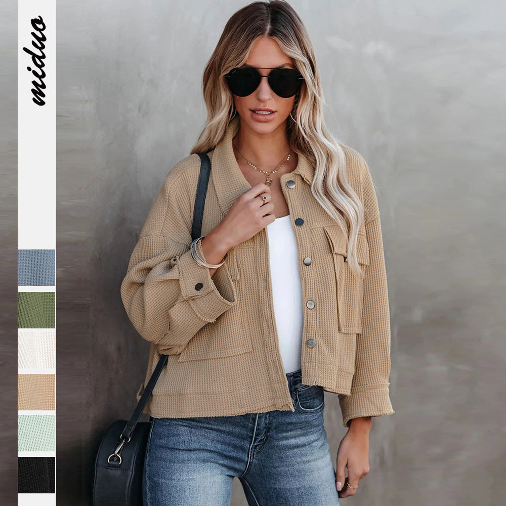 Damen lässige Waffelstrukturjacke mit praktischen Taschen und knopfbasiertem Verschluss Heidi-Mode