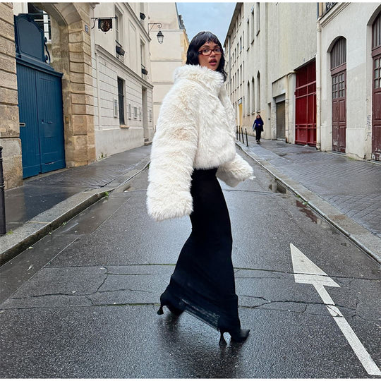 Damen Flauschige Kurzjacke mit voluminösen Ärmeln Heidi-Mode