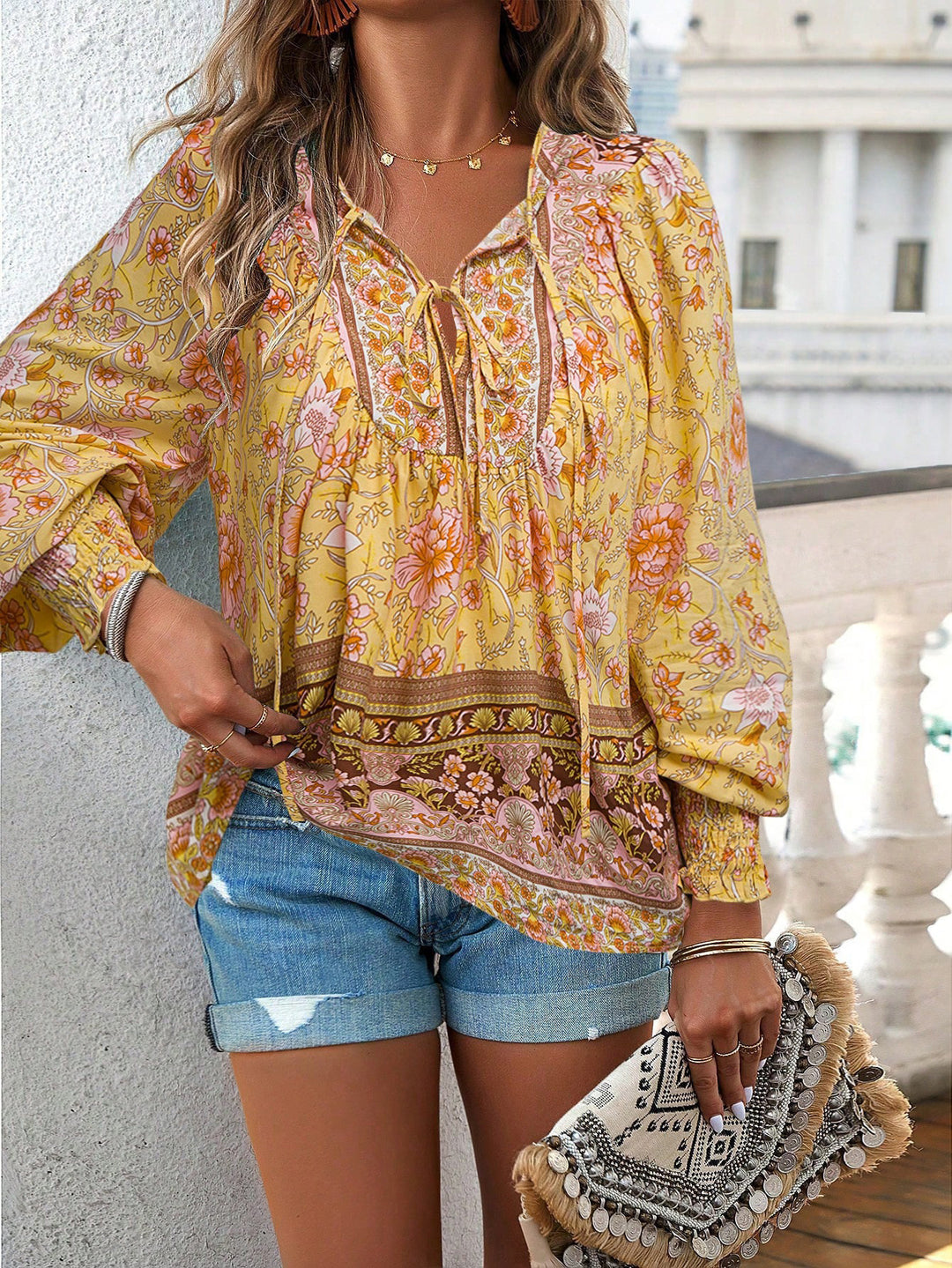 Damen Boho-Bluse mit Schleifenverzierung und floralen Mustern Heidi-Mode