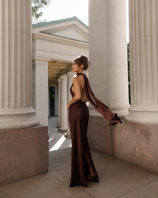 Damen Abendkleid mit elegantem Rückenausschnitt und fließendem Stoff Heidi-Mode
