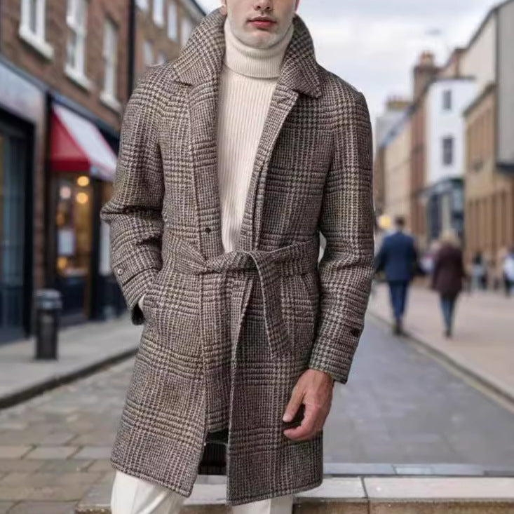 Herren eleganter Trenchcoat mit modernem Karomuster und Taillengürtel Heidi-Mode