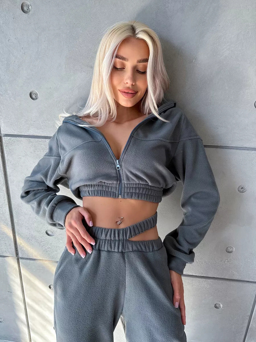 Damen sportliches Fleece-Set mit cropped Hoodie und elastischer Hose Heidi-Mode