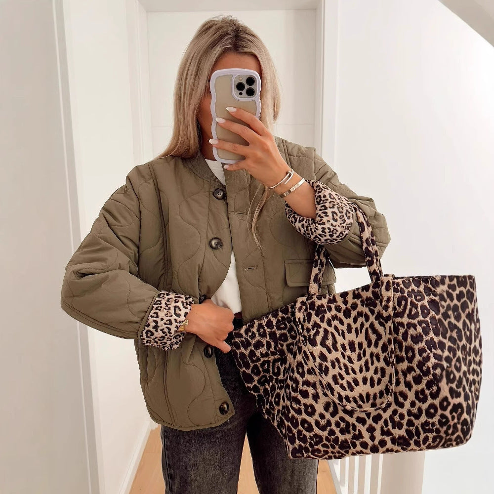Damen gesteppte Kurzjacke mit Taschen und modernem Kragen Heidi-Mode