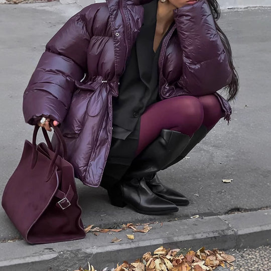 Damen Oversized Daunenjacke mit sichtbarem Steppdesign und hohem Kragen Heidi-Mode