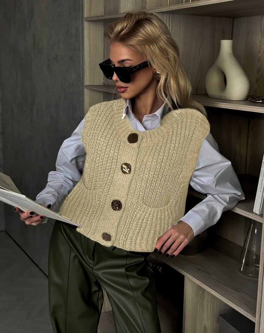 Damen Strickweste mit Knopfdetaillierung und praktischen Taschen Heidi-Mode