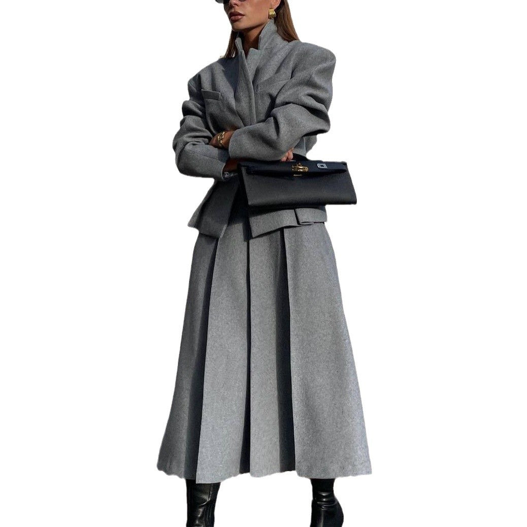 Damen elegantes und modernes Anzugset mit tailliertem Blazer und schwingendem Rock Heidi-Mode