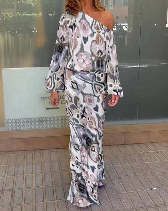 Damen Elegantes Maxikleid im grafischen Batikdesign mit Off-Shoulder-Ausschnitt und voluminösen Ärmeln Heidi-Mode