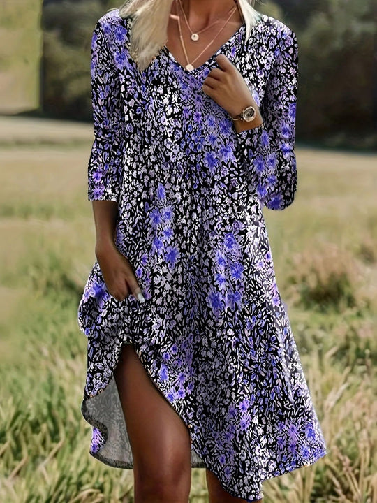 Damen Freizeitkleid mit modischem V-Ausschnitt und Seitenschlitz Heidi-Mode