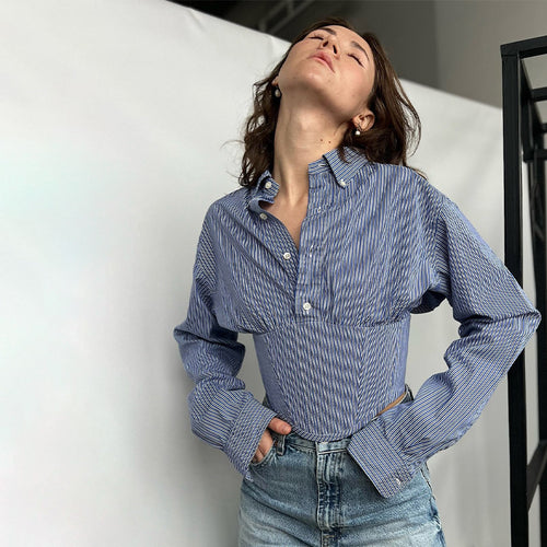Damen Hemdbluse mit innovativem Schnitt und strukturierten Ärmeln Heidi-Mode