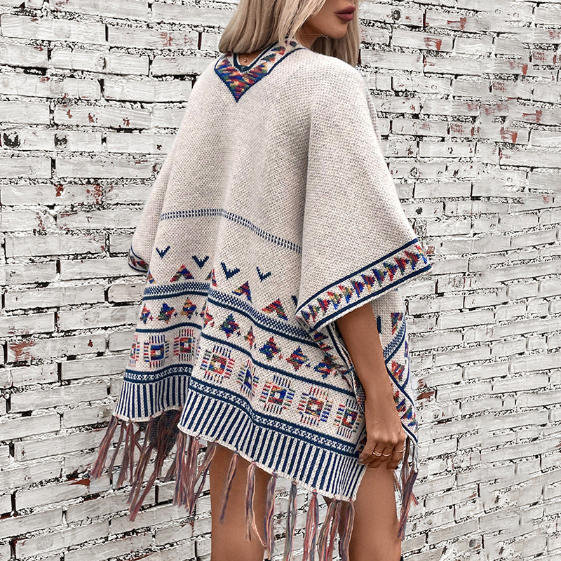 Damen stilvolle Poncho mit buntem Ethnomuster Heidi-Mode