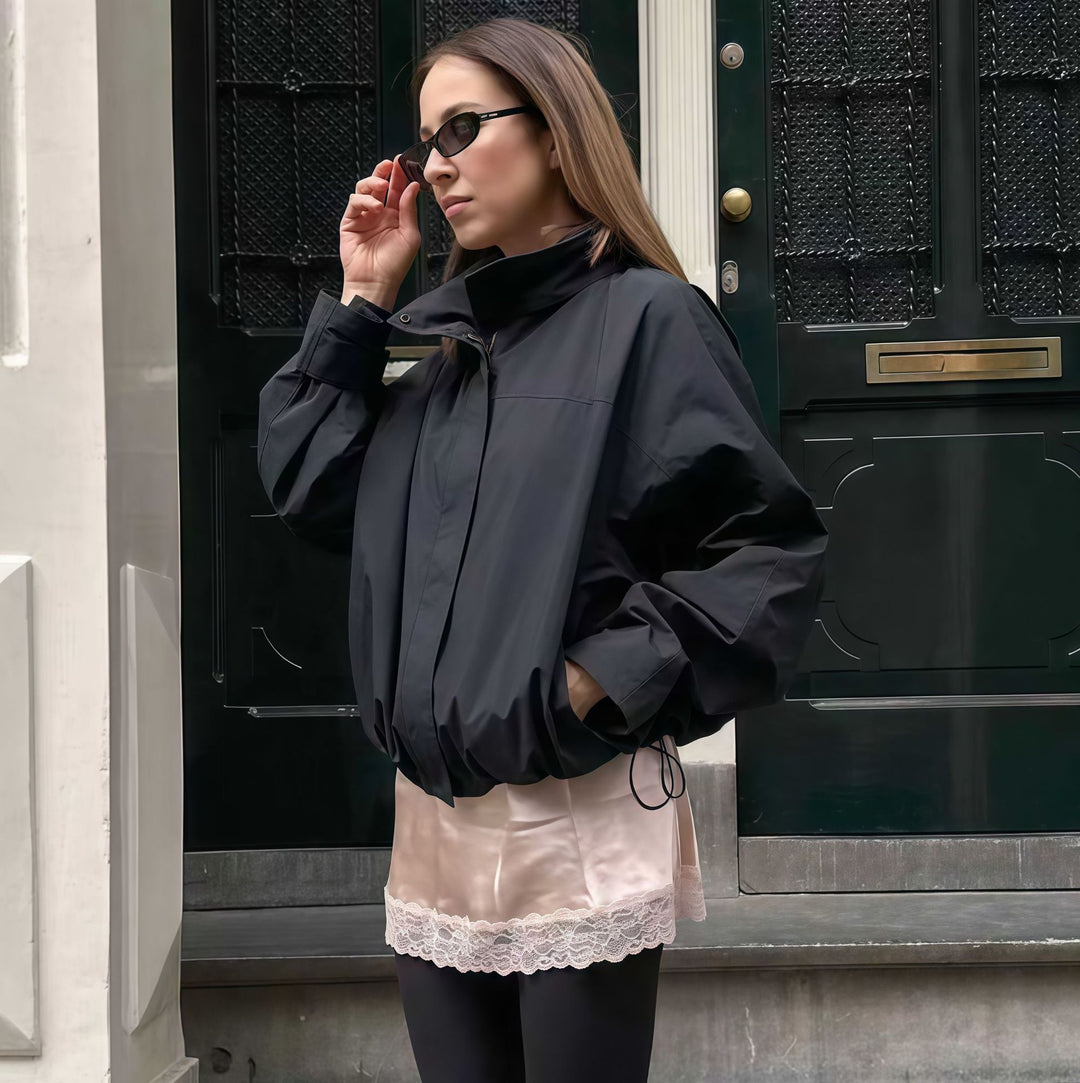 Damen Funktionale Oversized-Jacke mit hohem Kragen und innovativem Design Heidi-Mode